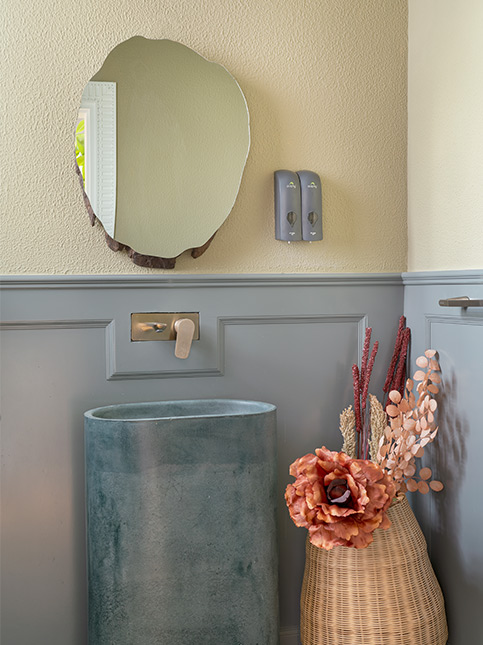 Aesthetic small bathroom design idea for your space – Beautiful Homes