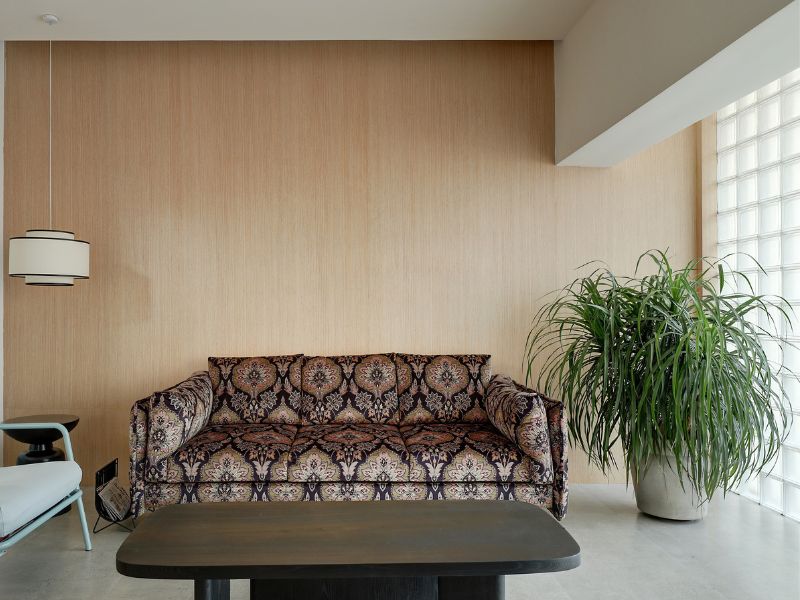 Plain Wooden Wallpaper Accent Wall - Beautiful Homes