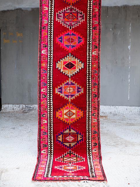 Arianes carpet design - Beautiful Homes