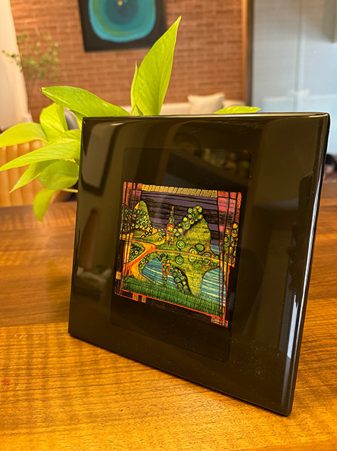 Black ceramic souvenir - Beautiful Homes