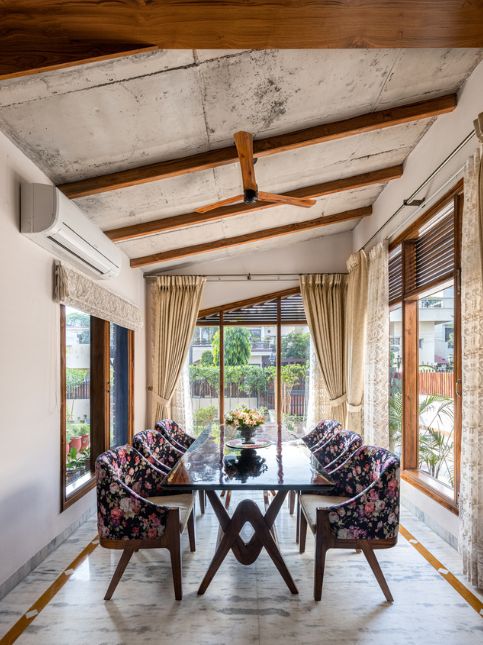 Glass dining table design for your space – Beautiful Homes