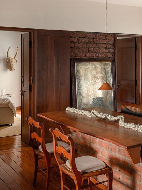 Wooden table design - Beautiful Homes