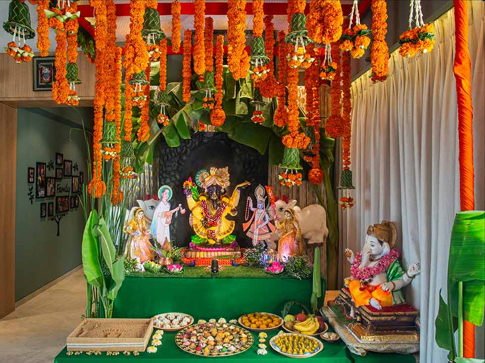 Marigold Flowers Décor Hanging from Ceiling - Beautiful Homes