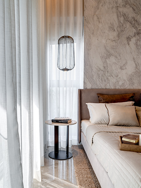 No Storage Minimal Circle Corner Table - Beautiful Homes