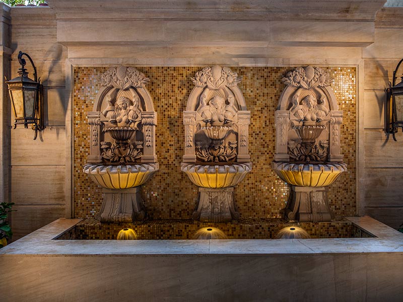 Extravagant Statue Fountain Design in The Outdoors - Beautiful Homes