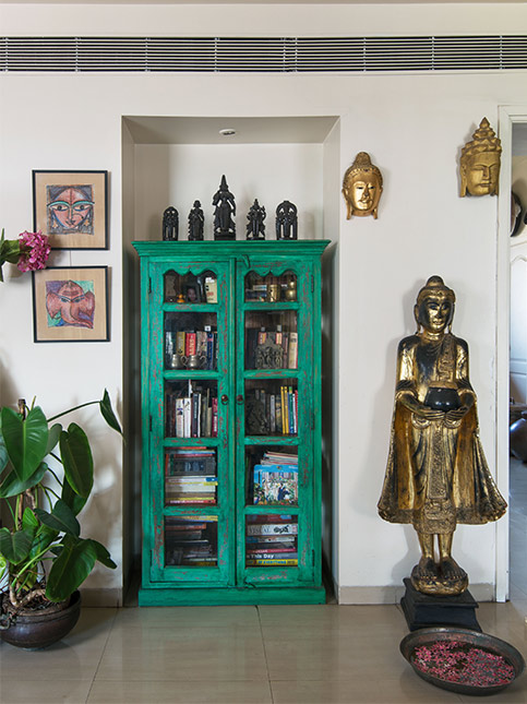 Green bookshelf design – Beautiful Homes