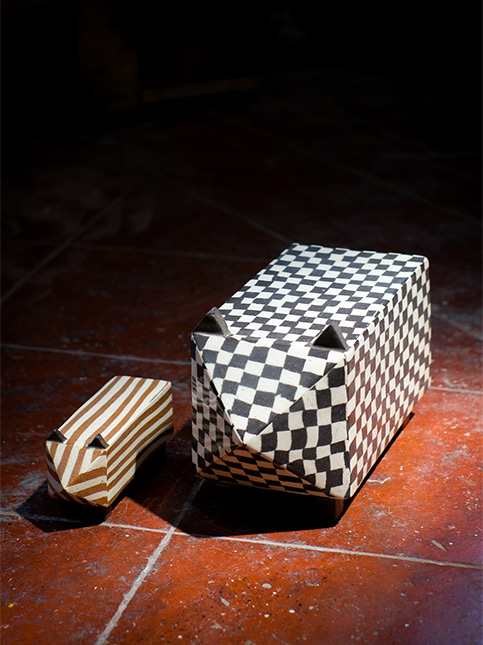 Ceramic cat sculptures – Beautiful Homes