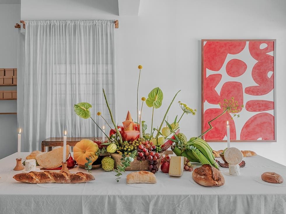 Vibrant festive tablescape – Beautiful Homes