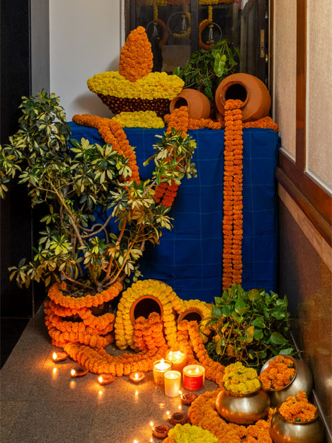 Entrance flower decoration – Beautiful Homes