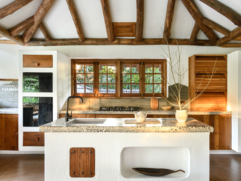 Beautiful White Themed Kitchen - Beautiful Homes
