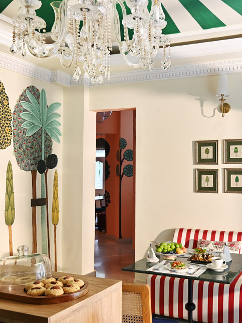 Coffee shop at Laalee featuring motifs of trees – Beautiful Homes