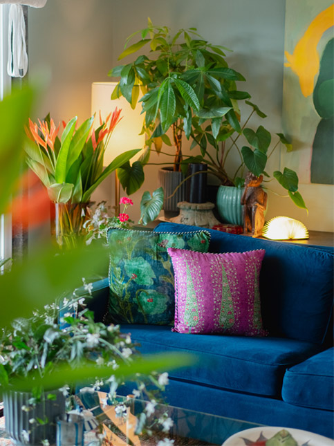 Fresh plants flowers in the room – Beautiful Homes