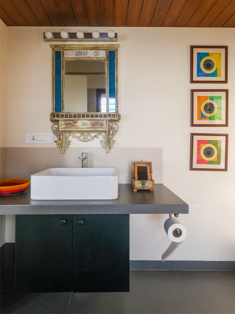 Vintage mirror – Beautiful Homes