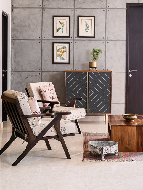 Living area with wooden coffee table - Beautiful Homes