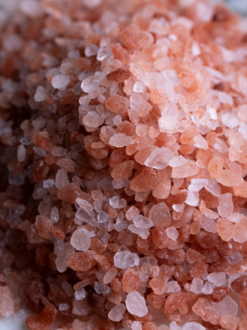Close-up view of pink Himalayan salt crystals – Beautiful Homes