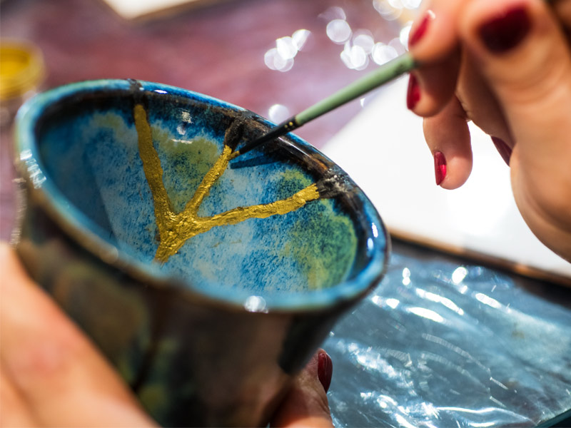 Kintsugi porcelain repair – Beautiful Homes