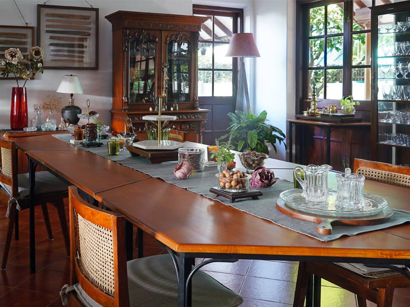 Long dining table – Beautiful Homes