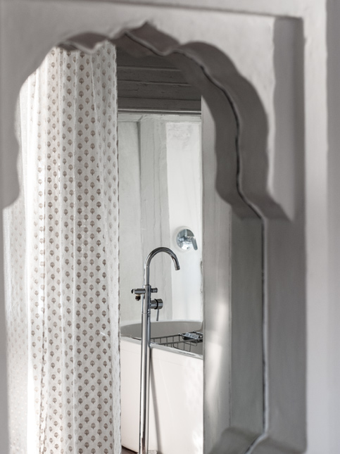 Simple bathroom interiors – Beautiful Homes