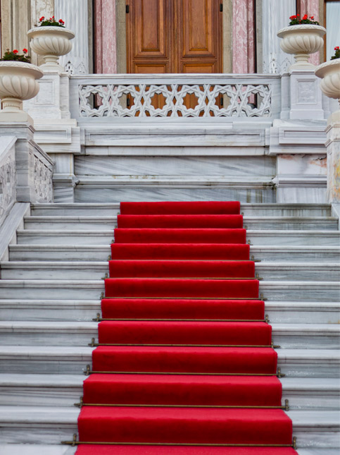 Red Stair Carpet Design - Beautiful Homes