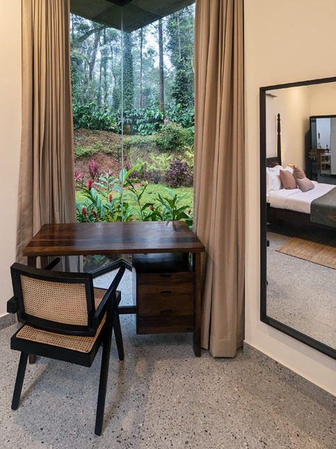 Panoramic Views From Birdsong's Corner Windows - Beautiful Homes