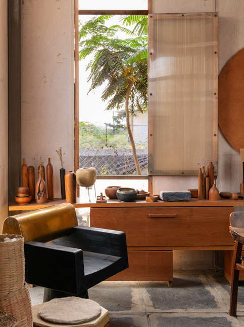 Rustic Personal Space at Studio - Beautiful Homes