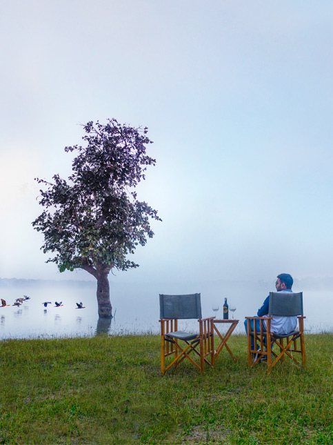 Seating for Wine by the Lake - Beautiful Homes