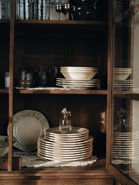 Best Rustic Crockery Unit - Beautiful Homes