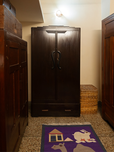 Vintage Trunks and Almirahs - Beautiful Homes