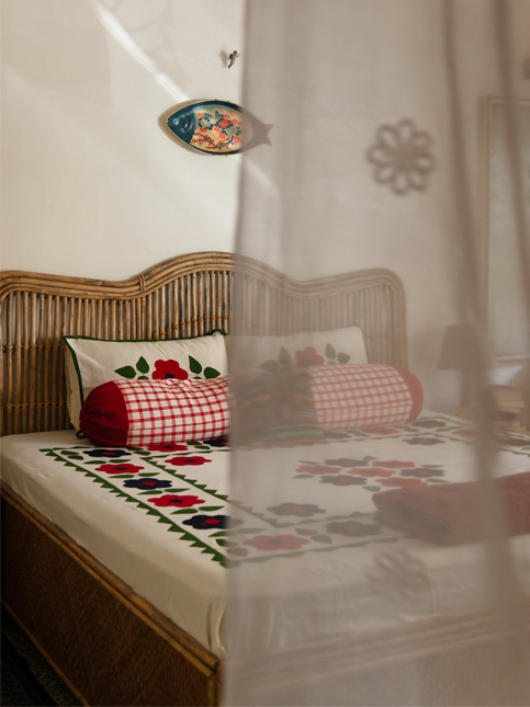 Beautiful White Bedsheet with Floral Print - Beautiful Homes