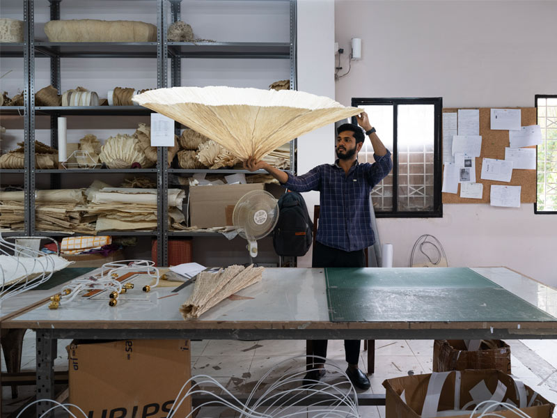 Banana Fibre Art in the Making - Beautiful Homes