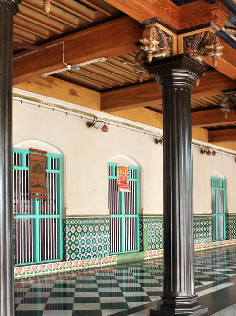 Athangudi Palace in the Chettinad Village - Beautiful Homes