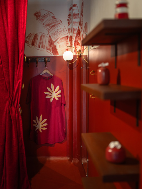 Trail Room with Red Curtain - Beautiful Homes