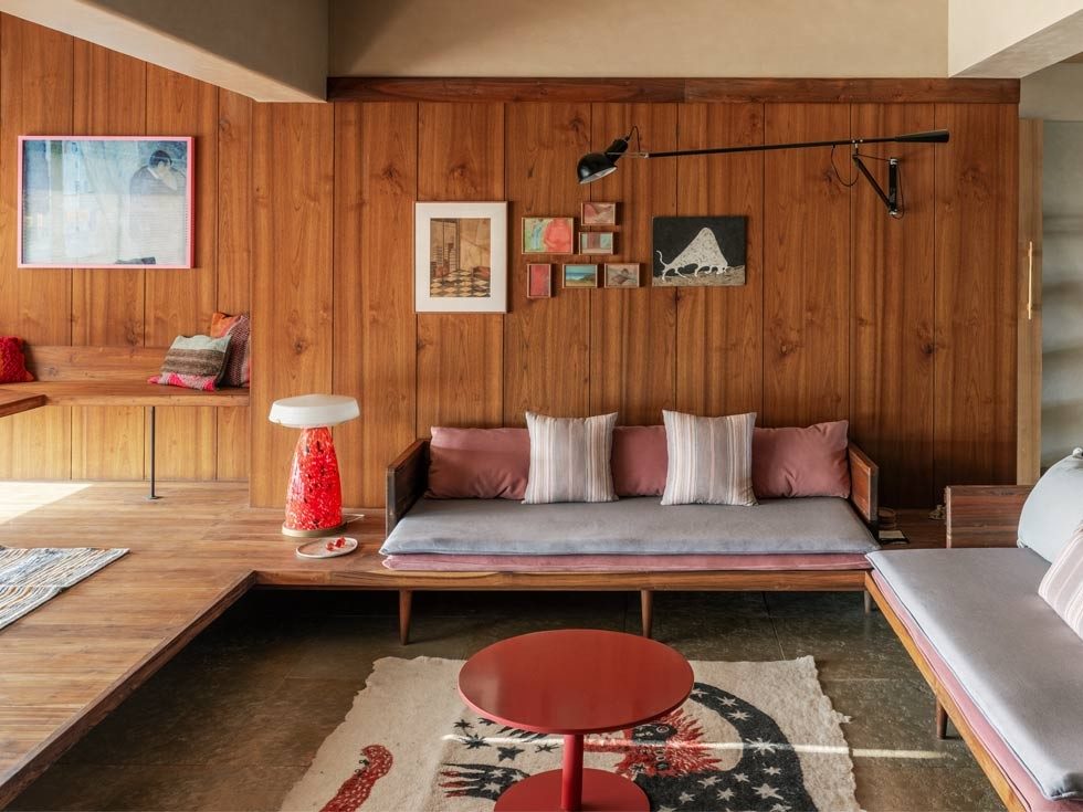 Traditional Japanese-Style Living Room - Beautiful Homes