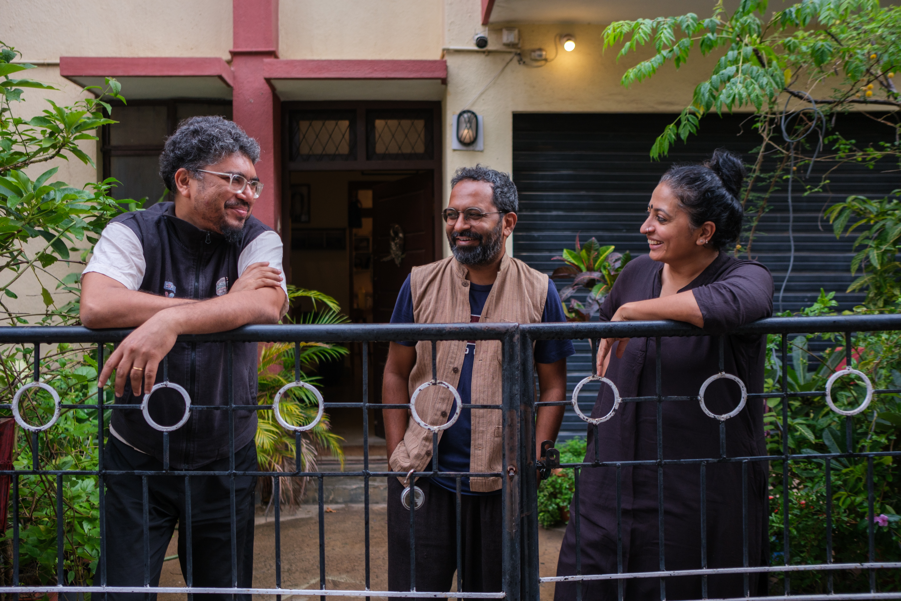 Artists of Kanike Studio outside their creative Bangalore home – Beautiful Homes