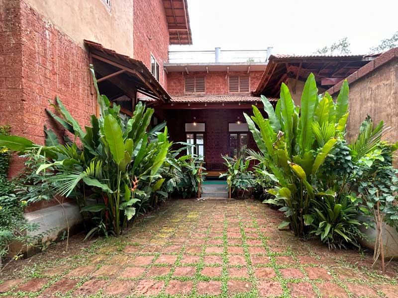 Architecture with native flora – Beautiful Homes