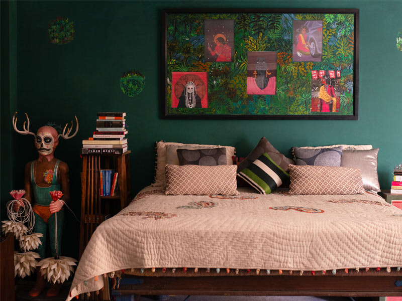 Meaningful décor in room – Beautiful Homes