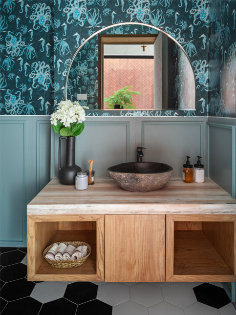 Powder bathroom – Beautiful Homes