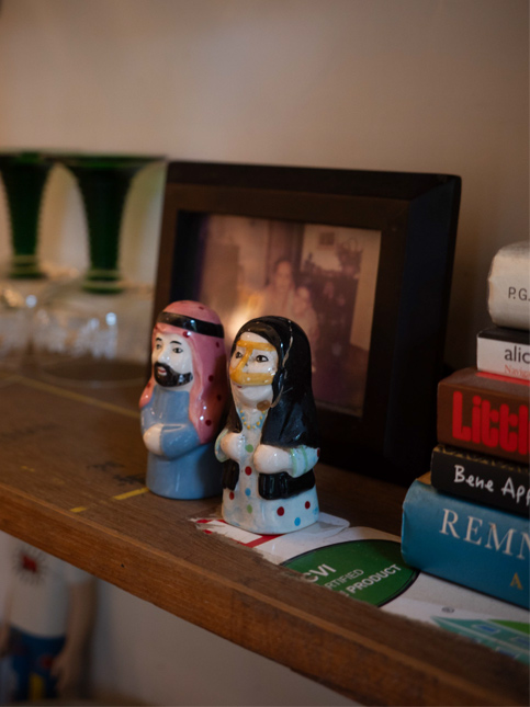 Close up of Vidush Prabhakar’s detailed shelf décor – Beautiful Homes