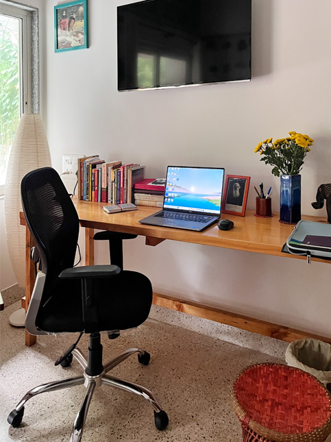 Nandini’s custom extra-long writing desk – Beautiful Homes