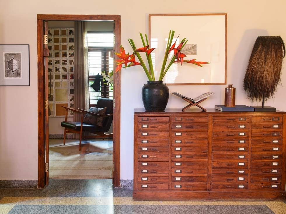 Wooden storage cabinet with floral décor – Beautiful Homes