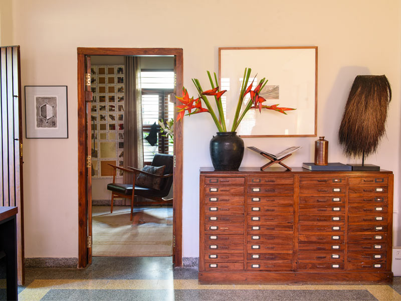 Wooden storage cabinet with floral décor – Beautiful Homes