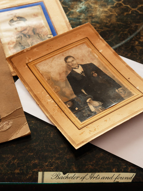 Discarded objects used as inspiration for art - Beautiful Homes