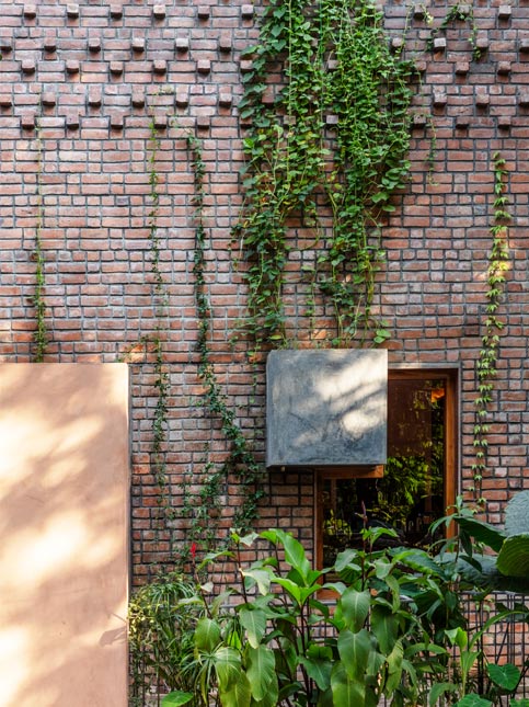 Brick bonding patterns enhancing structure and airflow – Beautiful Homes