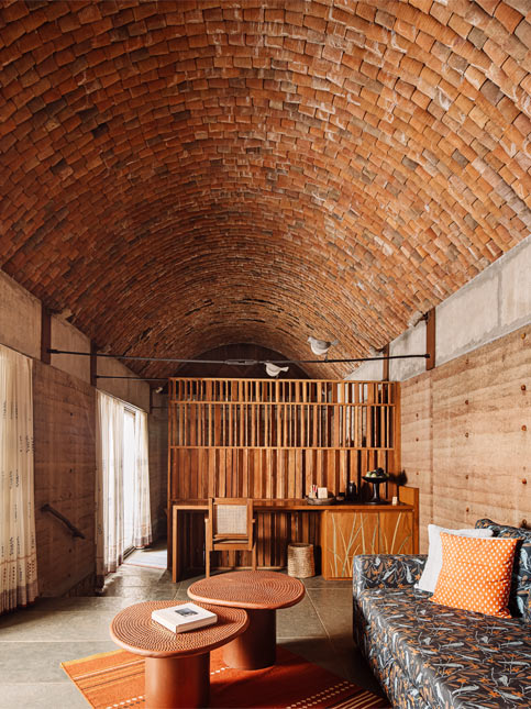 Stone and oxide wall finish regulating humidity – Beautiful Homes