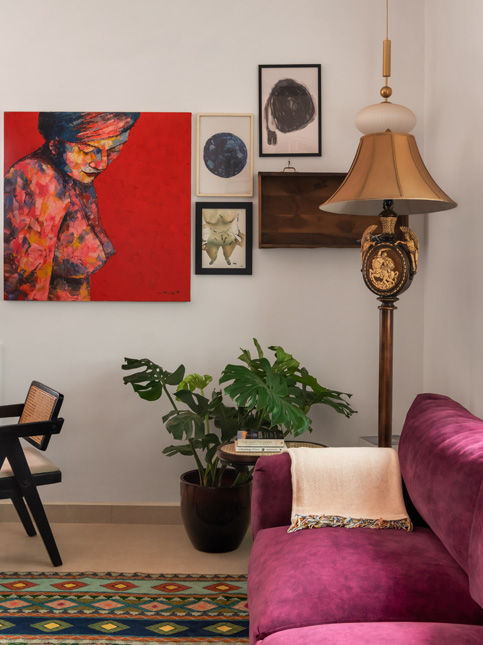 Contemporary art collection in den – Beautiful Homes