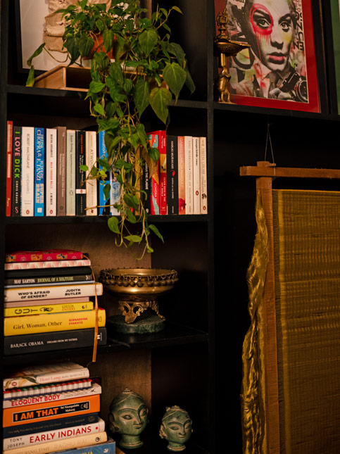 Delicate work by Al Qawi Nanavati – Beautiful Homes