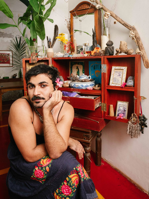 Svabhu Kohli beside his altar – Beautiful Homes