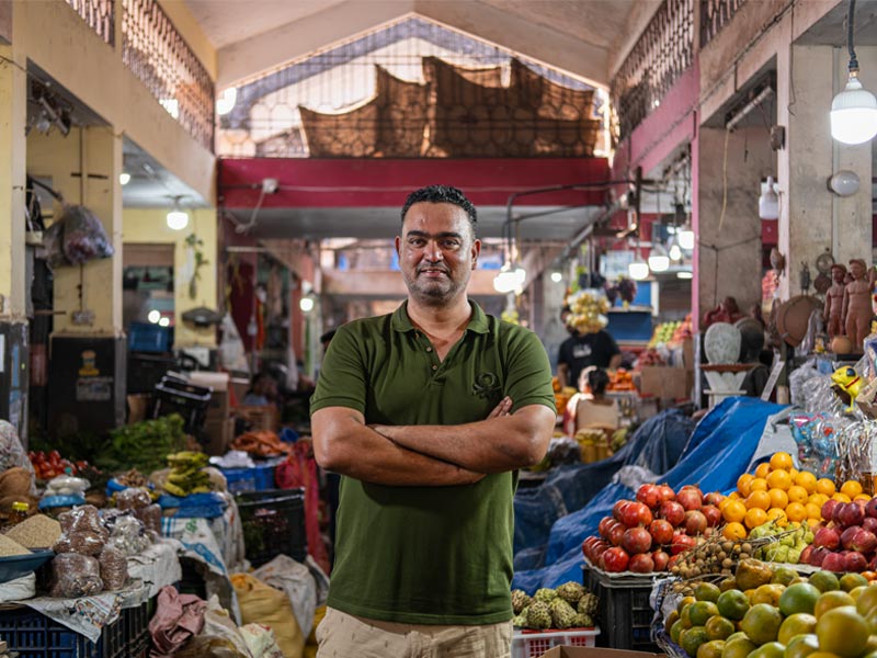 Chef Avinash Martins in Margao market – Beautiful Homes