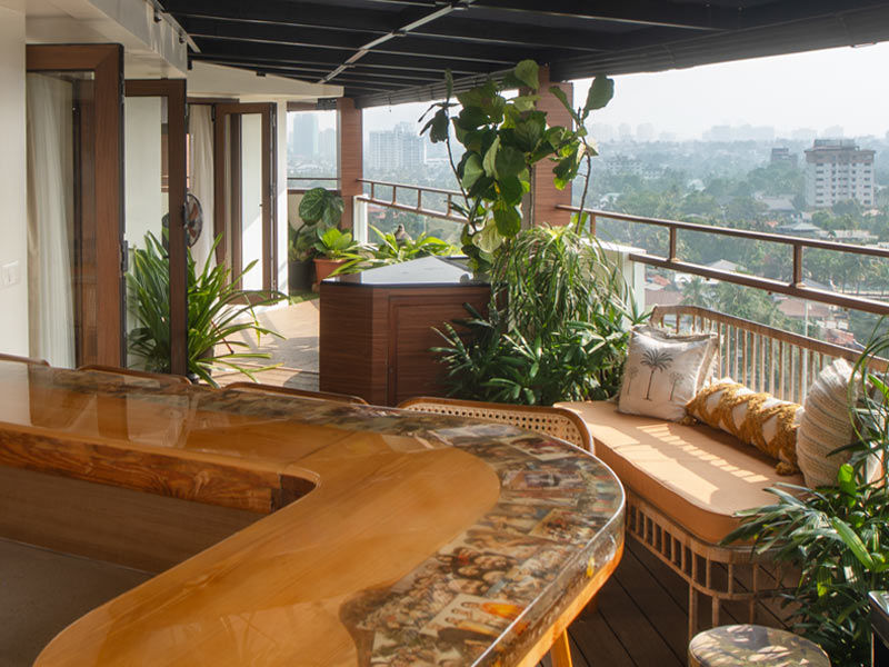 Balcony bar overlooking Kochi skyline – Beautiful Homes