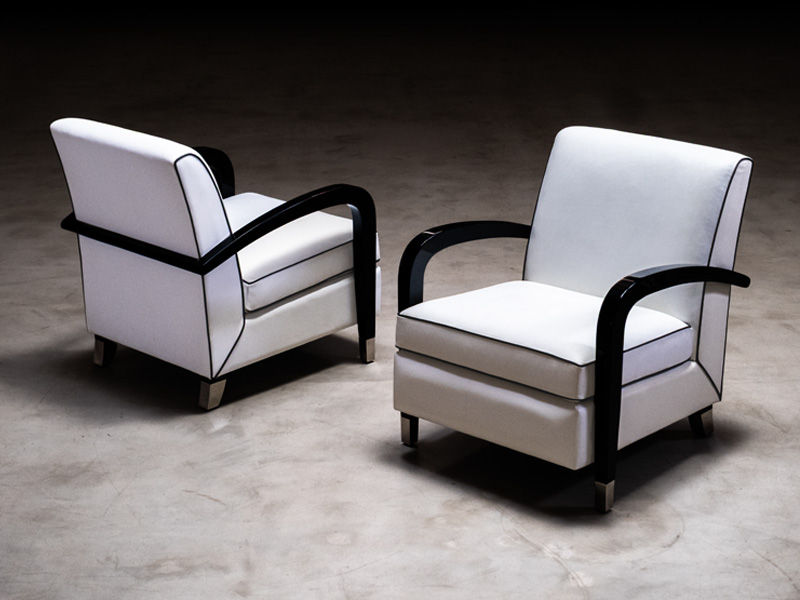Deco Chairs in chrome and leather - Beautiful Homes